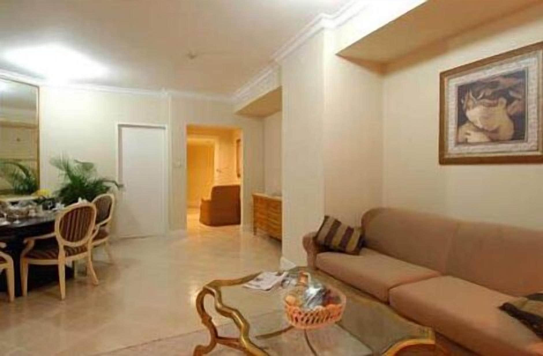 Batavia Hotel & Serviced Apartments Cakarta Dış mekan fotoğraf